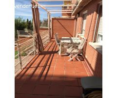Bajo exterior con jardín y piscina