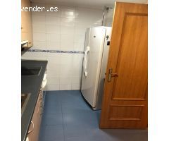 Bajo exterior con jardín y piscina