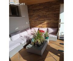 EXCLUSIVO CHALET EN SALBURUA - Calle Riga - 5 habitaciones y 3 baños-Jardines-Terrazas-Porche