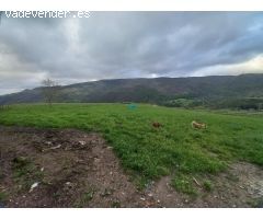Se vende casa de pueblo con terreno en Rasines