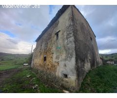 Se vende casa de pueblo con terreno en Rasines