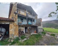Se vende casa de pueblo con terreno en Rasines