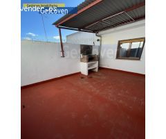 AMPLIA VIVIENDA 4 DORMITORIOS Y TERRAZA