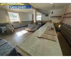 BAR-RESTAURANTE CON VIVIENDA, PATIO Y PARKING