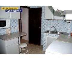 VIVIENDA CÉNTRICA CON GARAJE Y TERRAZA