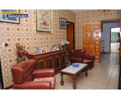 GRAN CASA DE DOS VIVIENDAS Y TERRAZA