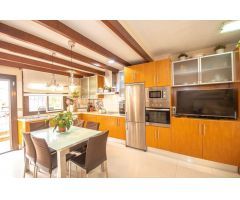 CHALET CON PISCINA EN ZONA TRANQUILA