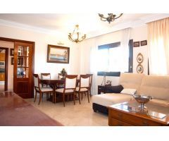 CHALET CON PISCINA EN ZONA TRANQUILA