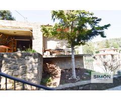 Casa de piedra con encanto rústico, ideal para reformar a tu gusto!