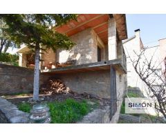 Casa de piedra con encanto rústico, ideal para reformar a tu gusto!