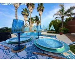 ESPECTACULAR VILLA INDEPENDIENTE CON PISCINA Y APARTAMENTO CON INCREIBLES VISTAS A LA BAHÍA