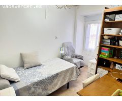 CASA EN VENTA DE 6 DORMITORIOS Y PATIO EN VILLALPANDO, ZAMORA.