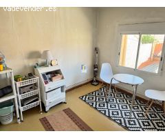 CASA EN VENTA DE 6 DORMITORIOS Y PATIO EN VILLALPANDO, ZAMORA.