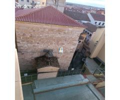 ÁTICO DÚPLEX EN ALQUILER DE 3 DORMITORIOS Y 2 BAÑOS EN SAN TORCUATO, PLENO CENTRO DE ZAMORA CAPITAL.