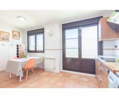 Exclusivo piso en Soto de Llanera – Ideal para familias, con altas calidades y entorno natural