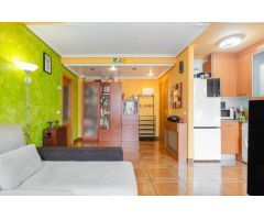 ¡Ático en venta en el corazón de Luanco, con terraza y a un paso de la playa!