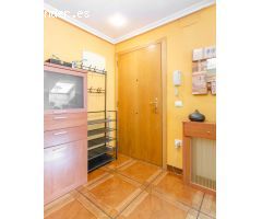 ¡Ático en venta en el corazón de Luanco, con terraza y a un paso de la playa!