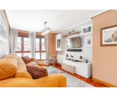 DÚPLEX REFORMADO DE 3 H Y 2 B, CON GARAJE, ALTURA Y VISTAS AL NARANCO EN OVIEDO