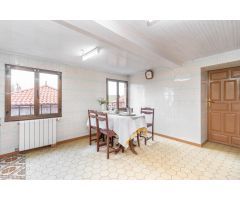 ¡Oportunidad única en el corazón del Camino de Santiago! Casa histórica con infinitas posibilidades