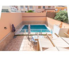 PAREADO EN ALQUILER PARA LARGA TEMPORADA CON PISCINA PRIVADA EN LOS PACOS