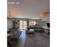 Fantástico ático-dúplex situado en Fuengirola.