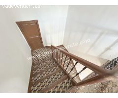 Casa con jardín y parcela en Ubago