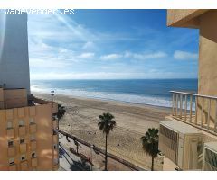 Venta Piso reformado  con vistas a la Playa Victoria, Cádiz