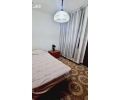 Edificio en Venta en Castellón con dos Viviendas Independientes y Local