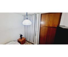 Edificio en Venta en Castellón con dos Viviendas Independientes y Local