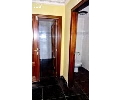 Venta de Local comercial- 4 viviendas