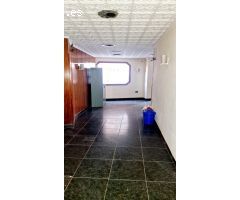 Venta de Local comercial- 4 viviendas
