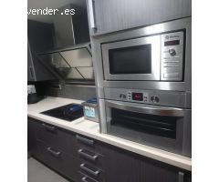 ELEGANCIA, CONFORT Y ALMA FAMILIAR, UNA JOYA JUNTO AL CENTRO COMERCIAL ARCANGEL.