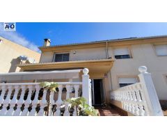 Chalet exclusivo en pleno centro de Torre-Pacheco con bodega, sauna y jardín con barbacoa argentina
