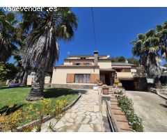 ESPECTACULAR CASA CON PISCINA Y JARDIN EN VALLIRANA