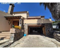 ESPECTACULAR CASA CON PISCINA Y JARDIN EN VALLIRANA