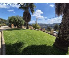 ESPECTACULAR CASA CON PISCINA Y JARDIN EN VALLIRANA