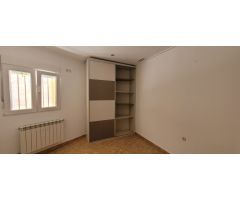 Casa Adosada en Venta en Albacete, Albacete