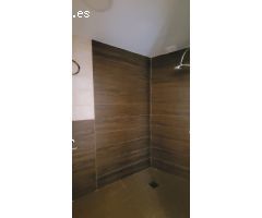 Casa Adosada en Venta en Albacete, Albacete