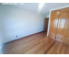 Piso de 3 habitaciones y 2 baños con garaje y trastero en La Pereda, Valdenoja