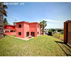 OPORTUNIDAD A UN PASO DEL CENTRO DE CONIL!!! PARCELA DE 800M2 Y CHALET CON 245M2