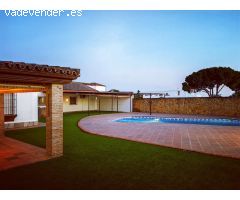 Exclusiva villa en venta en Chiclana, junto a Novo Sancti Petri – Playa, lujo y privacidad!!!