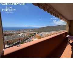 ÁTICO CON MARAVILLOSAS VISTAS AL MAR EN COSTA ADEJE - TORVISCAS