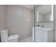 Adosado en Venta en Torrevieja, Alicante