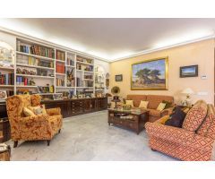 Exclusiva casa de 380 m² construidos en venta en el corazón de Nervión, Sevilla