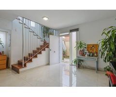 Estupenda casa en venta en Olivar de Quintos, Montequinto. Sevilla