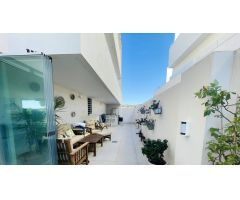 Magnifico apartamento planta baja con jardín en venta en Estepona, Málaga. España