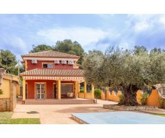 Exclusivo Chalet de Lujo en la Montaña — Donde la Elegancia se Encuentra con la Naturaleza