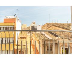 Exclusiva vivienda en pleno corazón de Castellón – Plaza Clavé, esquina Calle Enmedio