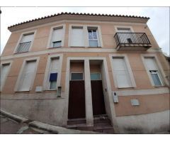 VIVIENDA EN VENTA EN LLIRIA. OPORTUNIDAD!!