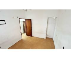 CASA EN VENTA EN PUEBLO OLIVA.Haga su oferta se estudiará¡¡